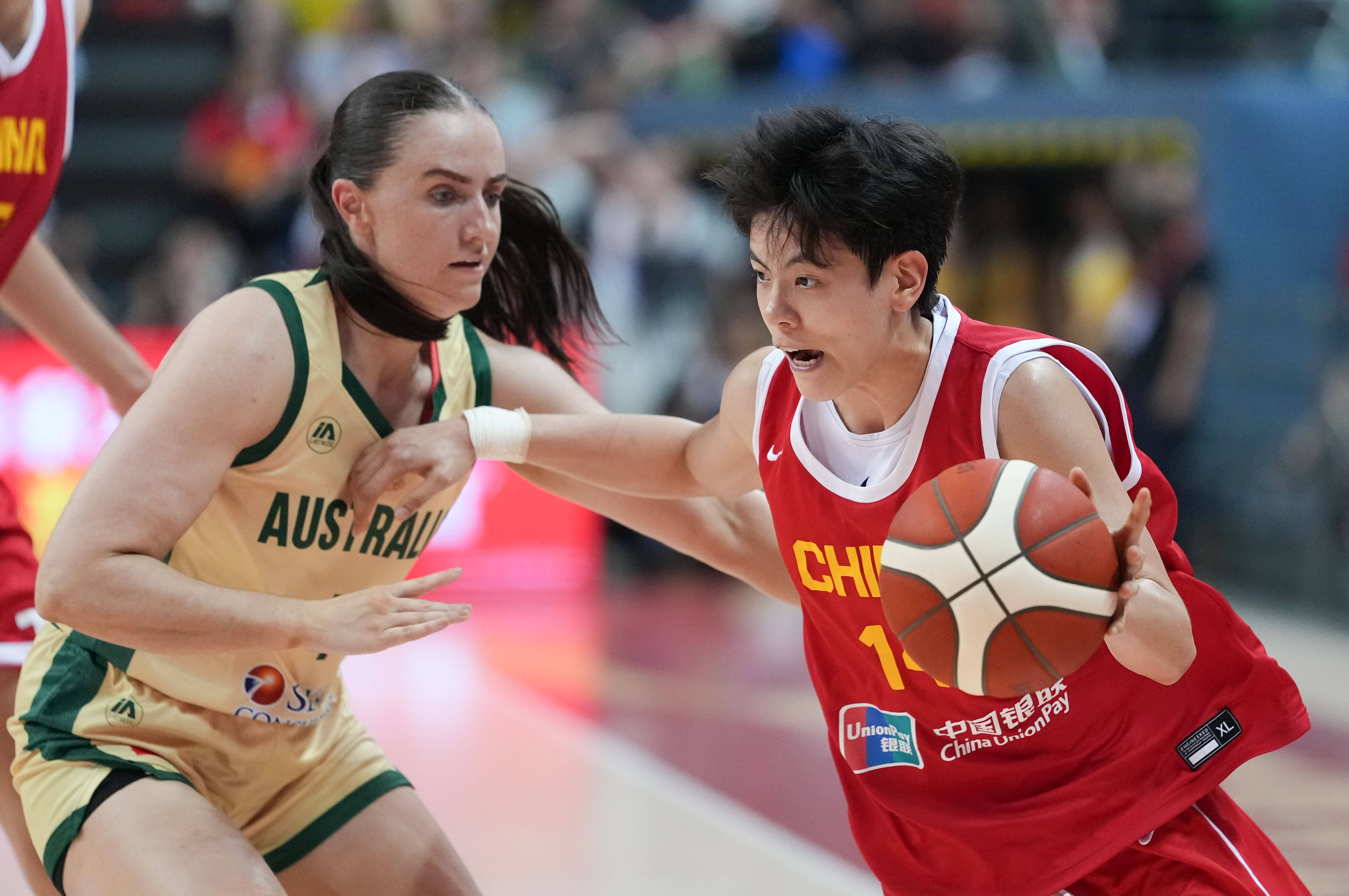 澳大利亚队夺下篮球比赛成功的简单介绍 澳大利亚队夺下篮球比赛成功的简单介绍