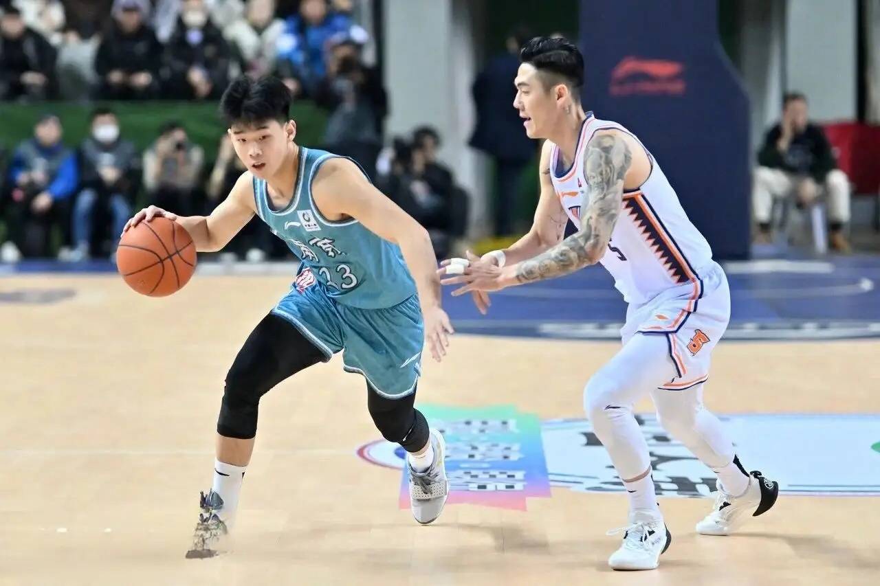 江苏队在主场击败北京华南队 江苏队在主场击败北京华南队