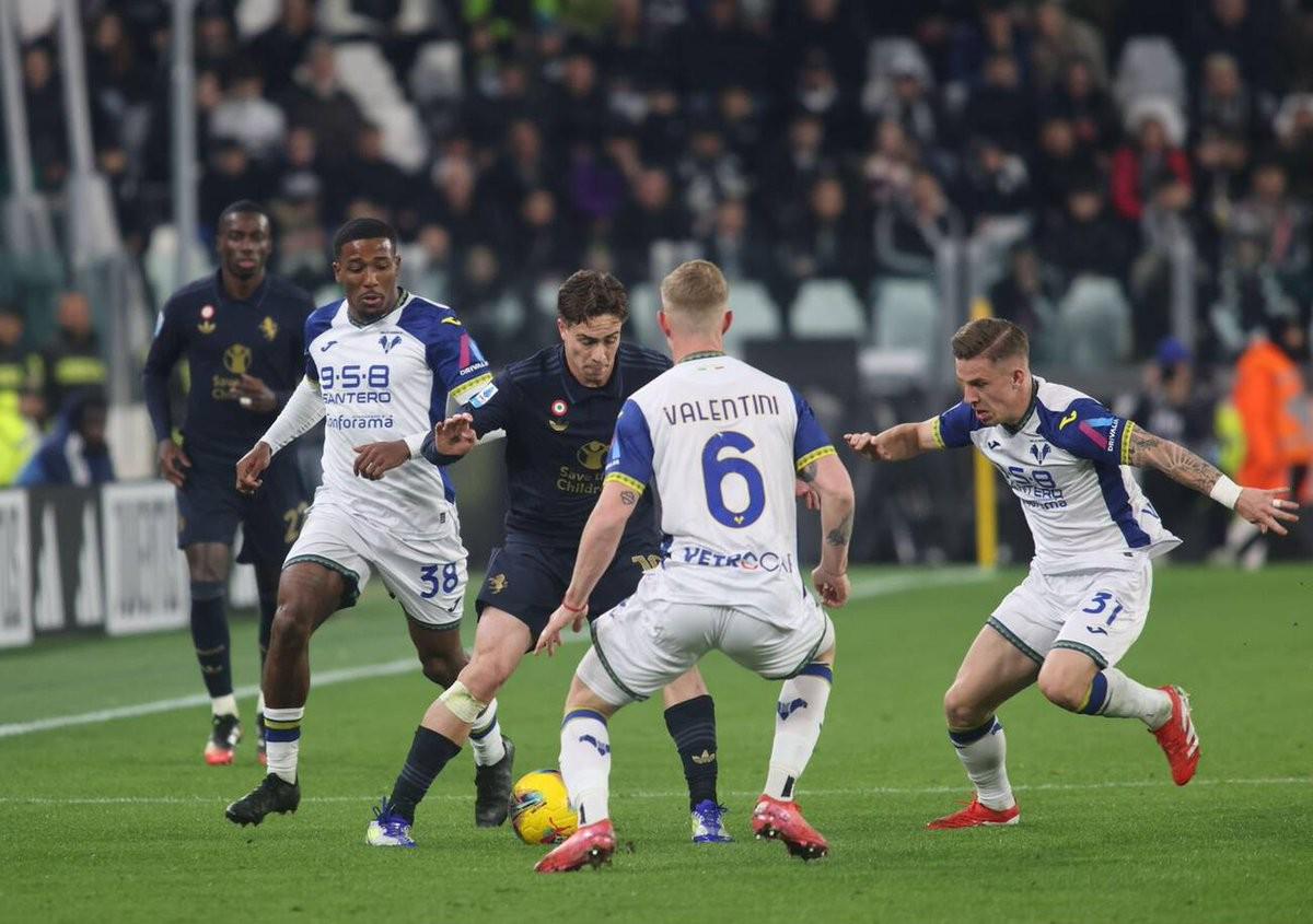 意甲球队备战国内联赛,全力以赴拼搏 意甲球队备战国内联赛,全力以赴拼搏