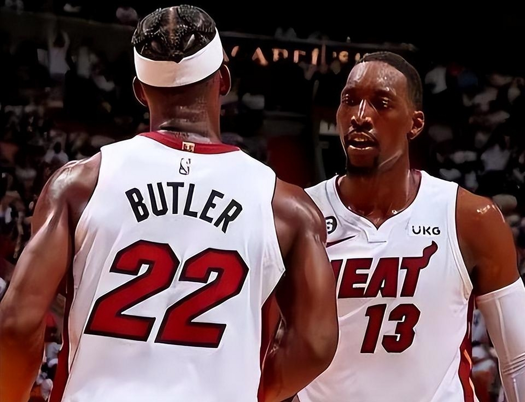 尼克斯横扫湖人，阿德巴约统治全场