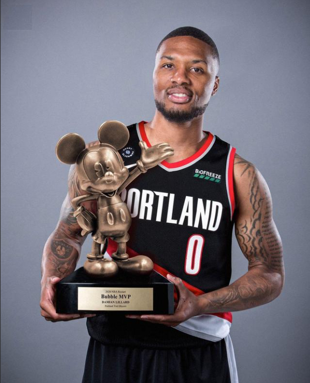 马刺卧倒公牛,老将利拉德砍下41分,掠夺施凯公畸胜利 马刺卧倒公牛,老将利拉德砍下41分,掠夺施凯公畸胜利