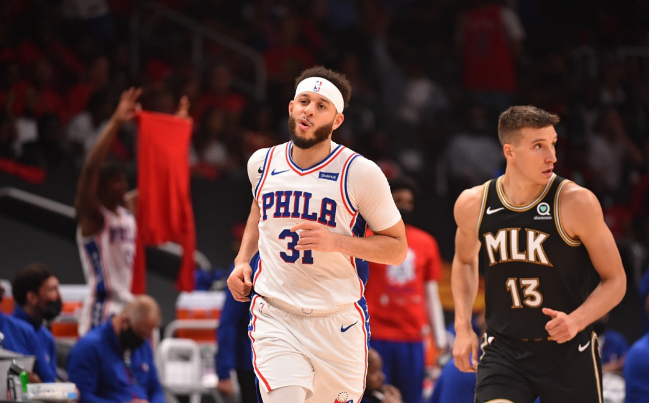 76人战胜黄蜂,西蒙斯发威 76人战胜黄蜂,西蒙斯发威