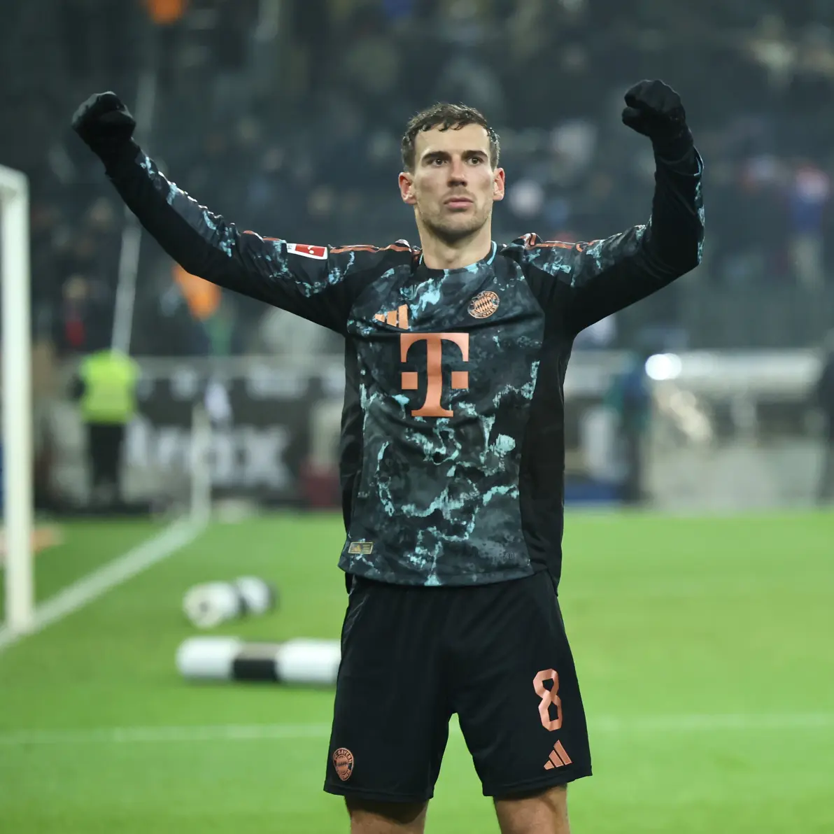 拜仁慕尼黑2比1力克门兴格拉德巴赫，豪取德甲联赛三连胜的简单介绍