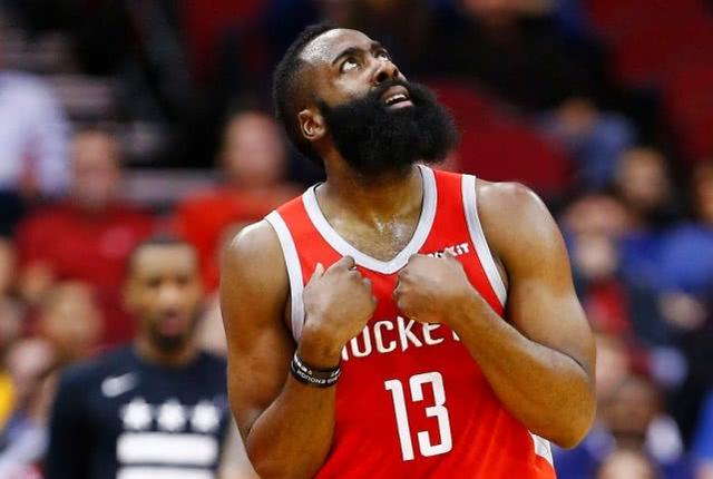 猛龙外线狂轰30记三分，大胜对手