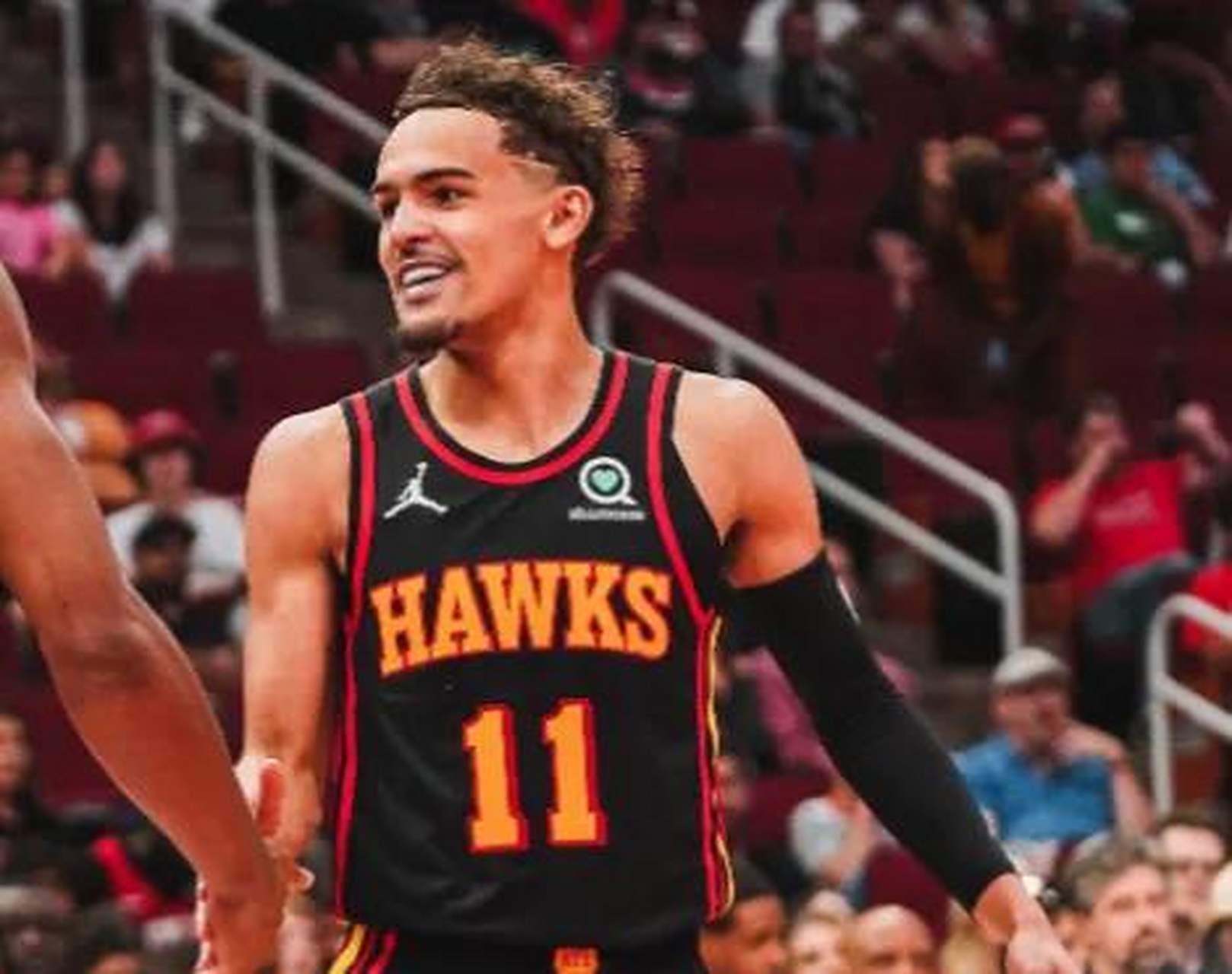 黄蜂大胜老鹰获得三连胜 黄蜂大胜老鹰获得三连胜