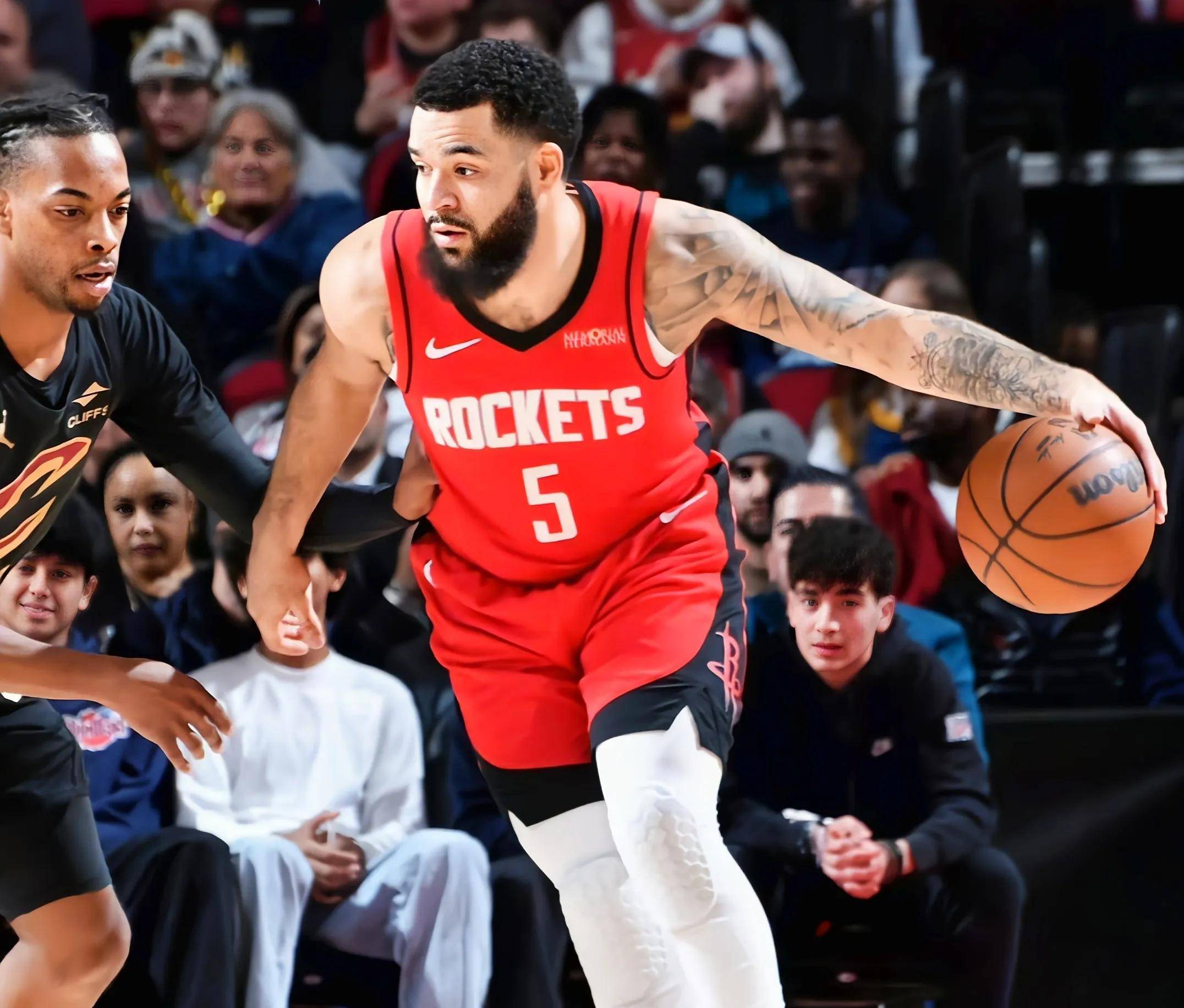 火箭轻取鹈鹕，大胜对手